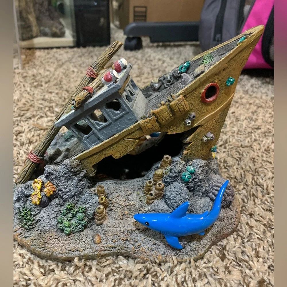 Sunken ship and sharks 3-D aquarium tank sculpture